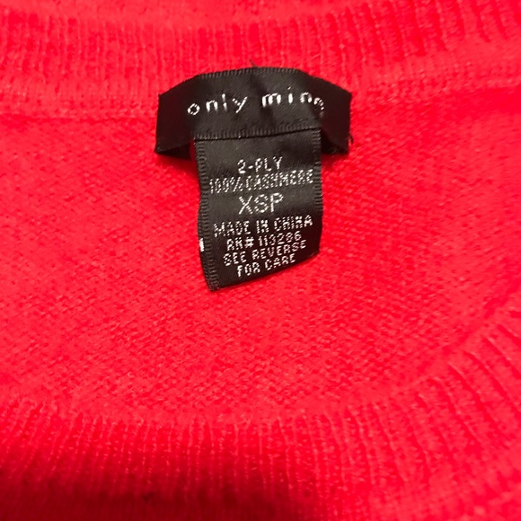 Red Cashmere Sweater ❤️ - Picture 5 of 7